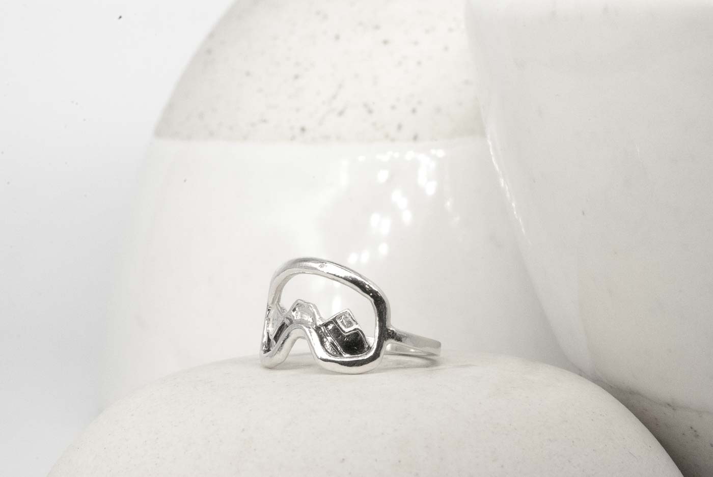 Three Sisters Goggle Ring