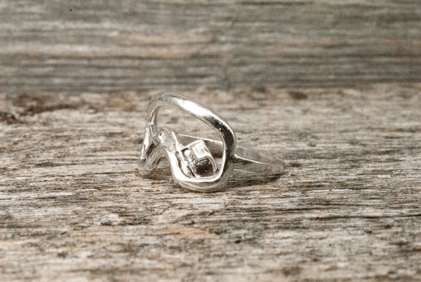 Three Sisters Goggle Ring