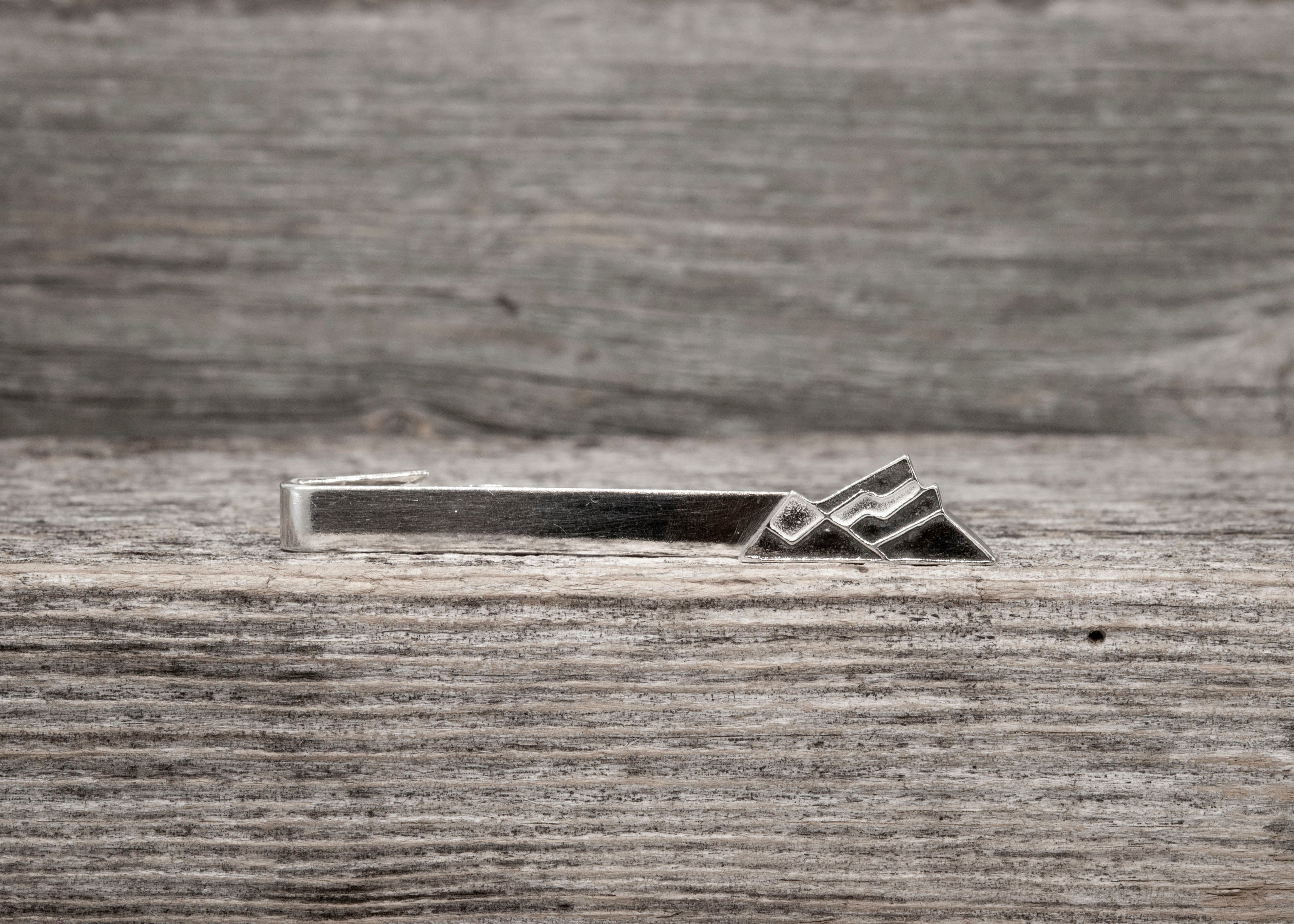 Cascade Mountain Tie Bar