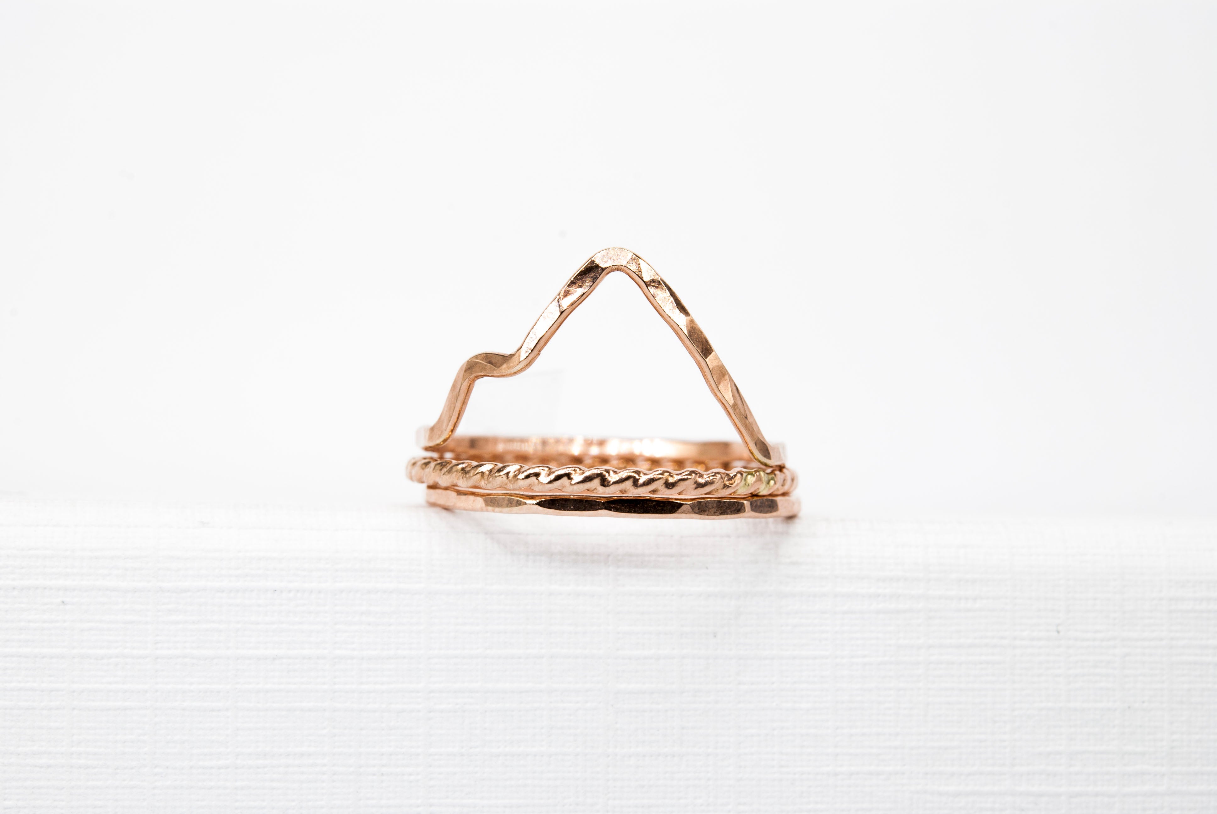 Mountain River Horizon Set