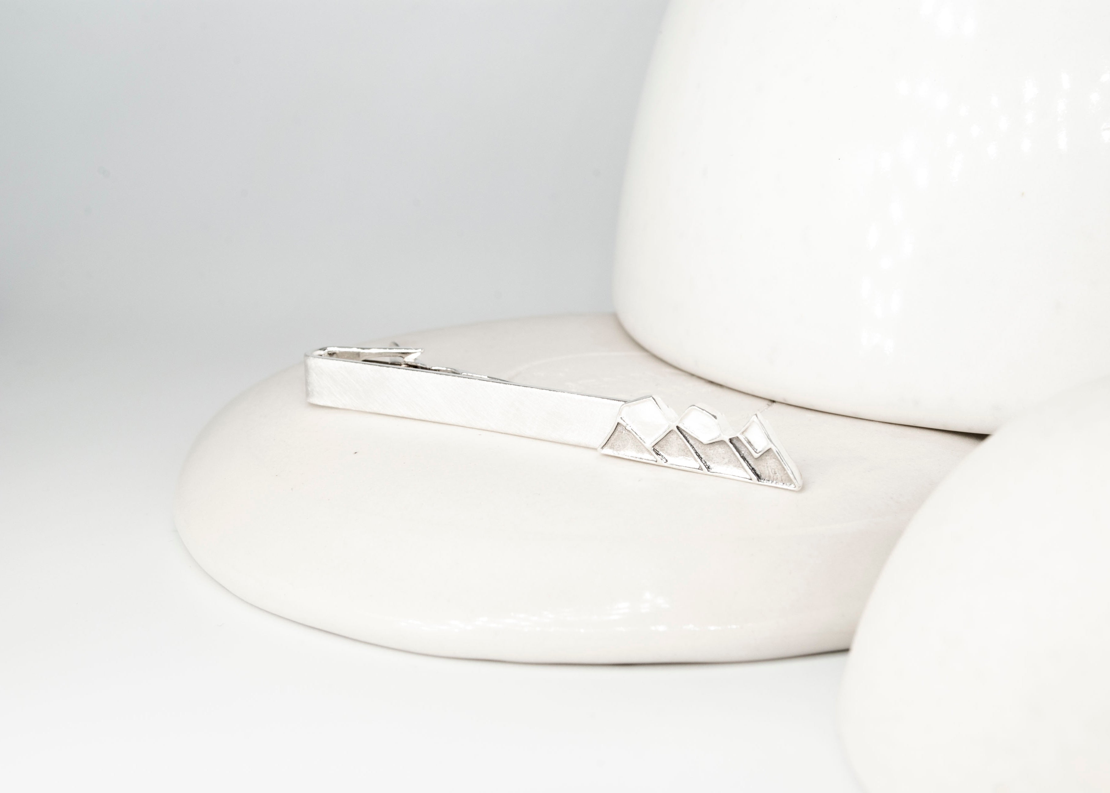 Three Sisters Mountain Tie Bar